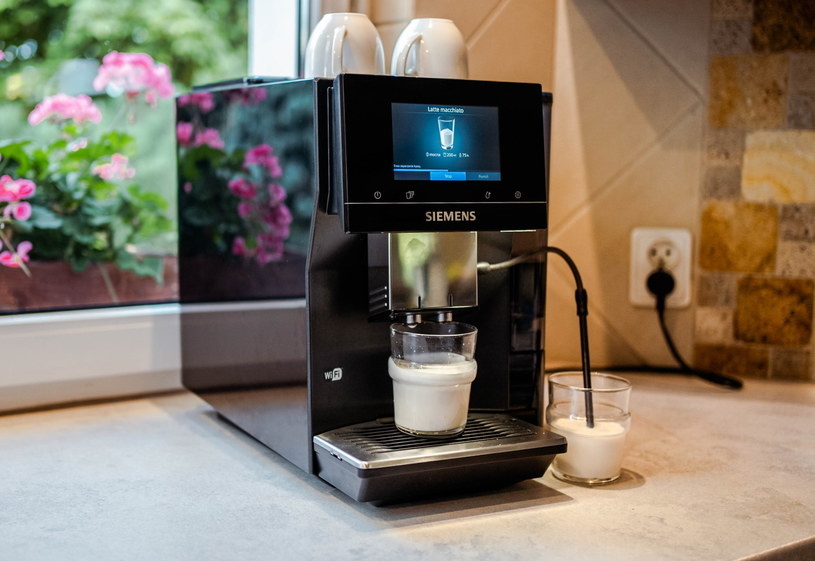 een miljoen meubilair Zuivelproducten 5 Beste Latte Macchiato Apparaten Beoordeeld (Lente 2023)